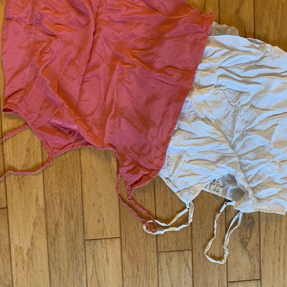 2 Silk Wilfred Tanks - Picture 5 of 5